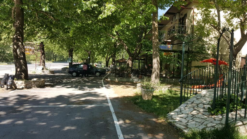 Το Χάνι του Ζεμενού Ξενοδοχείο Αράχωβα Εξωτερικό φωτογραφία