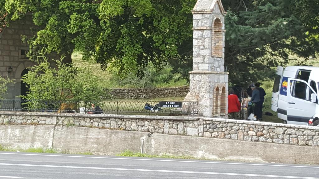 Το Χάνι του Ζεμενού Ξενοδοχείο Αράχωβα Εξωτερικό φωτογραφία